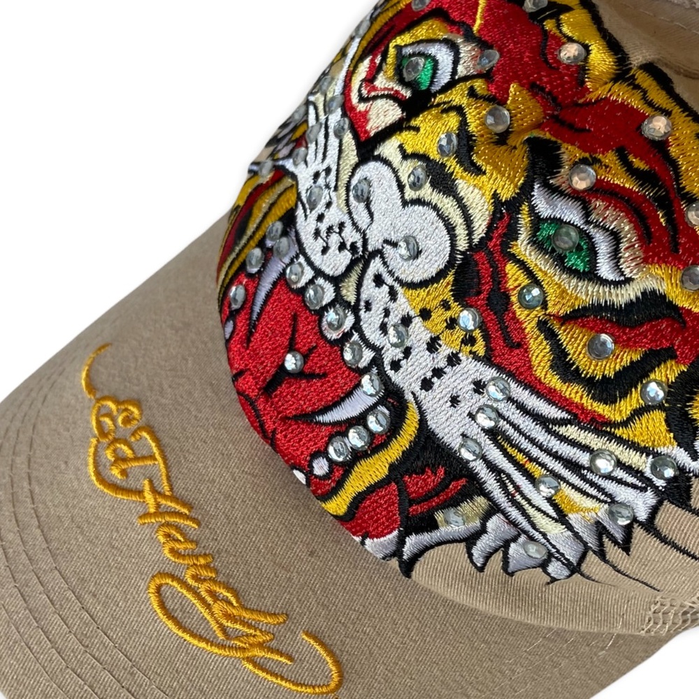 Christian Audigier × Ed Hardy Vintage Tiger Embroidered Mesh Bedazzled Beige Cap - Picture 2 of 8